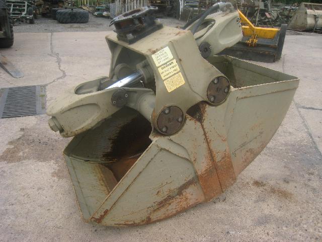 Clamshell bucket - Govsales of mod surplus ex army trucks, ex army land rovers and other military vehicles for sale
